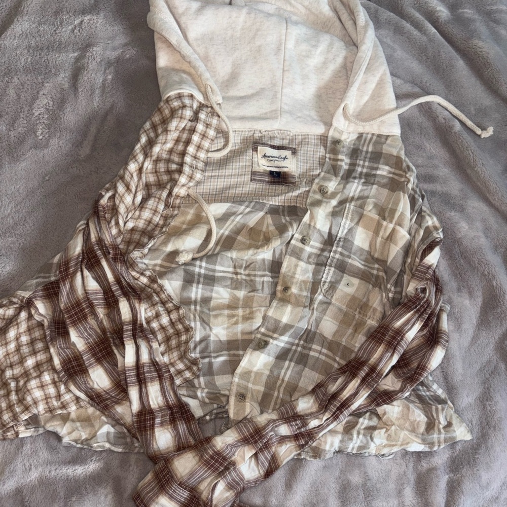 American Eagle Plaid Shirt in Earthy Tones